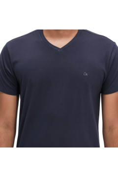 CAMISETA OGOCHI SLIM GOLA V-0